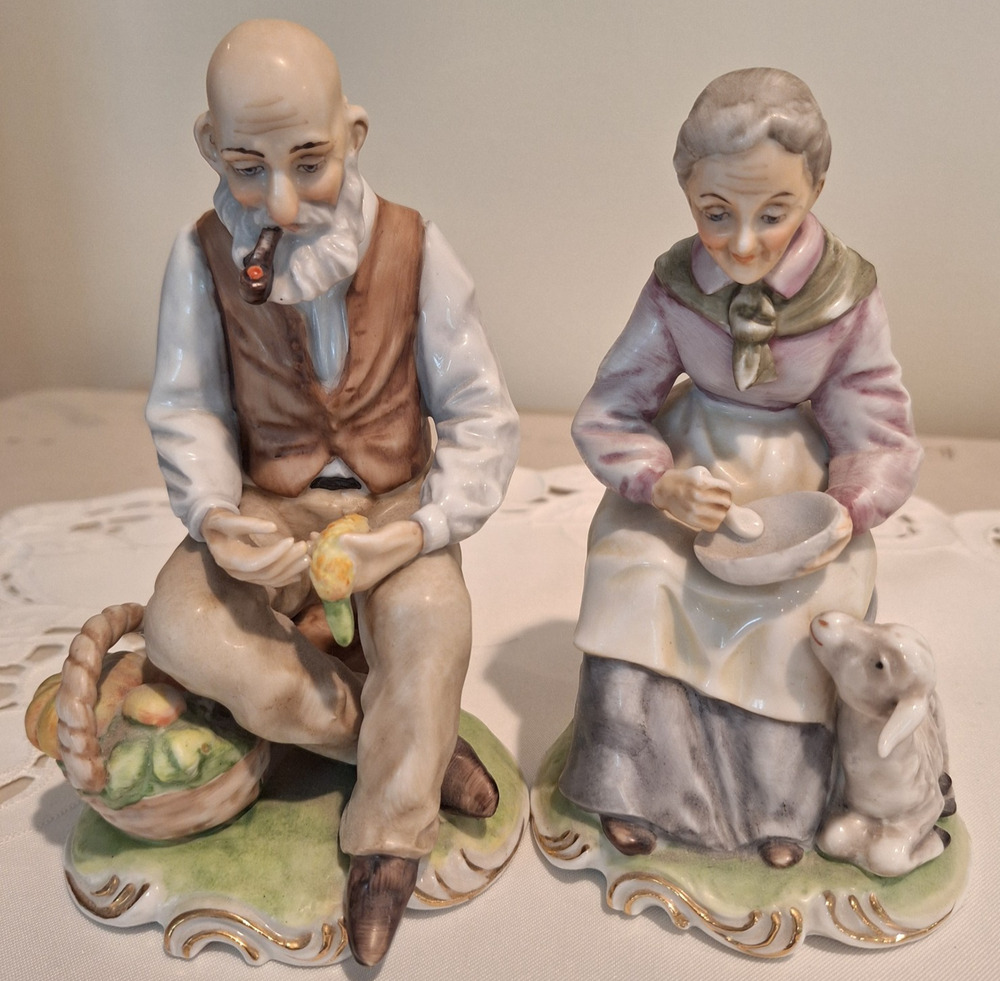 Vtg Porcelain Elderly Couple Figurine Set Old Man w/Pipe Woman Lamb Mold 17/205